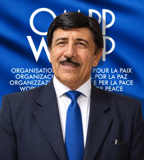 Dr.Carlos Peralta