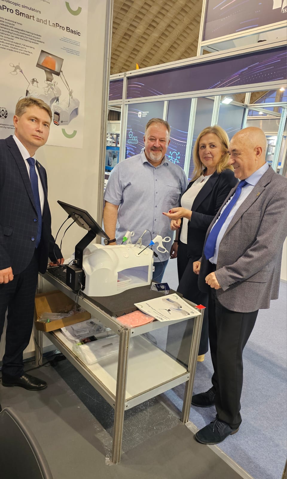 Deputy Research Director of the Institute, Baroness Rajacic, Visited the Technology Exhibition