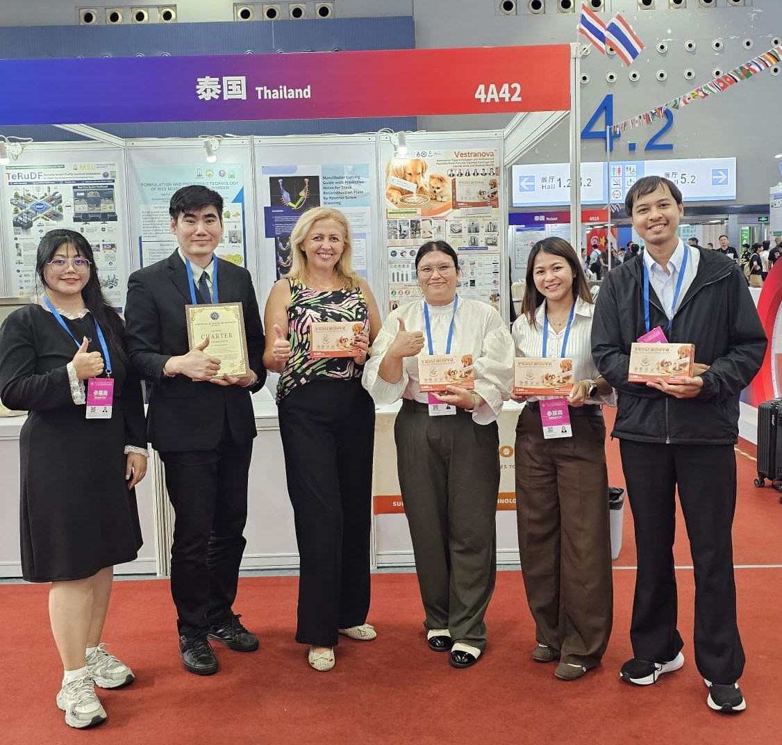 Vice President for Research Participates in the 12th International Exhibition of Inventions in China